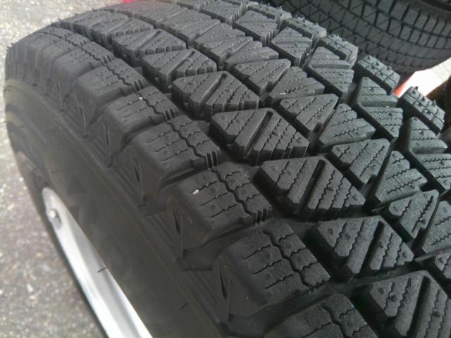 BRIDGESTONE BLIZZAK DM-V3 + スズキ ジムニーJB64純正ホイール