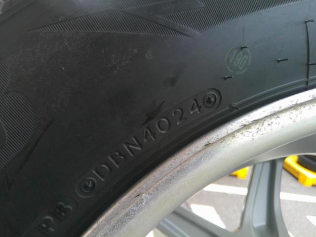 BRIDGESTONE BLIZZAK DM-V3 + スズキ ジムニーJB64純正ホイール