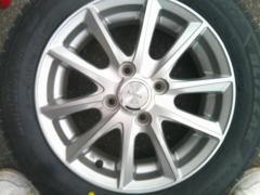 BRIDGESTONE BLIZZAK VRX3 + Lanx スポークホイール