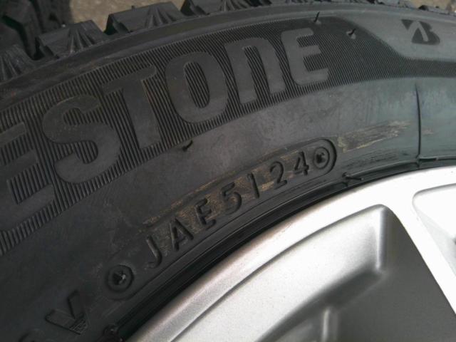 BRIDGESTONE BLIZZAK VRX3 + Lanx スポークホイール