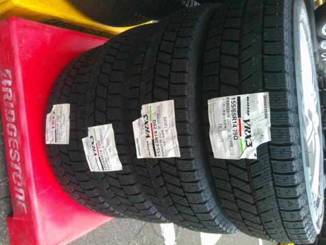 BRIDGESTONE BLIZZAK VRX3 + Lanx スポークホイール