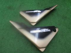 KAWASAKI ゼファー改 純正サイドカバー