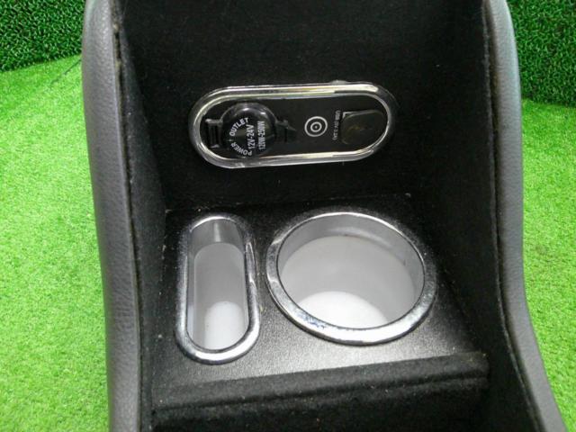 メーカー不明 LED付コンソールボックス