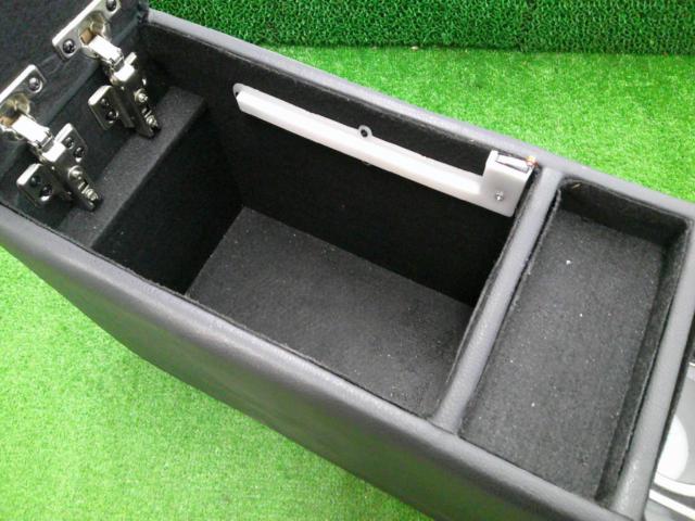 メーカー不明 LED付コンソールボックス