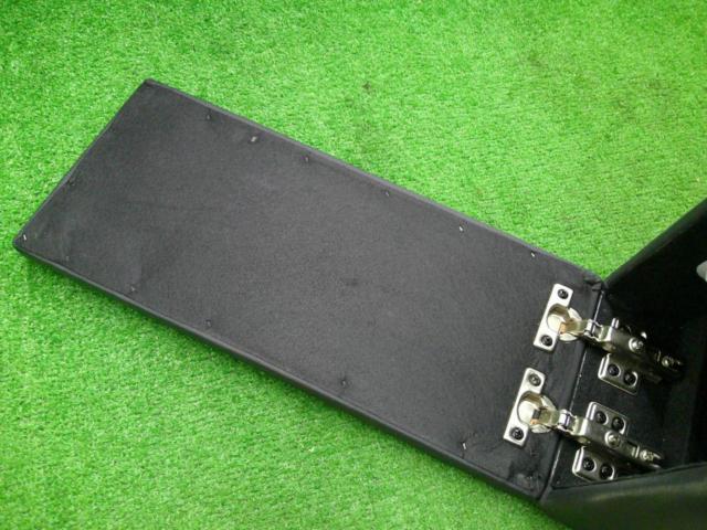 メーカー不明 LED付コンソールボックス