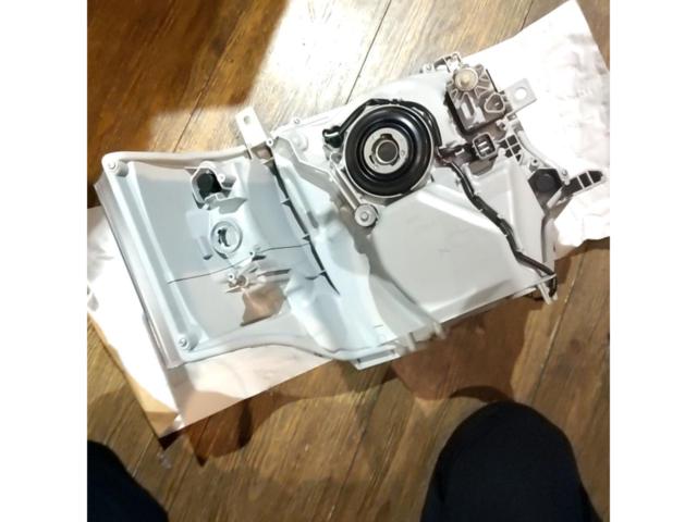 【トヨタ純正】200系 ハイエース ヘッドライト 左のみ