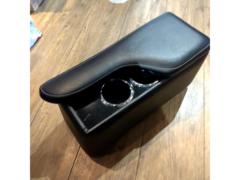 【メーカー不明】ヤリスクロス アームレスト センターコンソールボックス