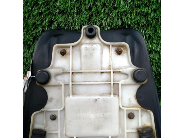SUZUKI 【RGV250/GV21A】メインシート