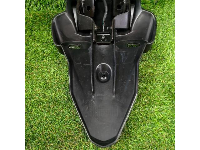 HONDA 【CBR250R/MC41】リアフェンダー