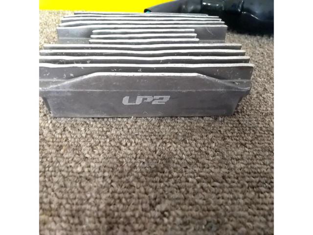 【CB1300SF(SC40)】メーカー不明 レギュレーター