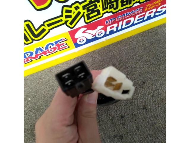 【CB1300SF(SC40)】メーカー不明 レギュレーター