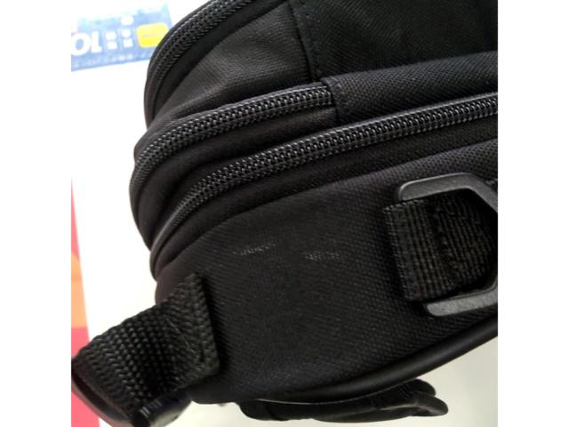 【DEGNER】マグネット式タンクバッグ NB-142MAG