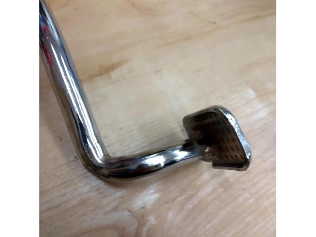 【メーカー不明】スチール製ブレーキペダル