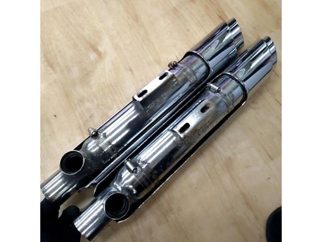 【VANCE&HINES】ツインスラッシュスリップオンマフラー