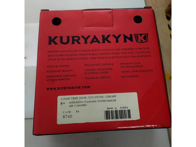 【Kuryakyn】スティンガートラップドア