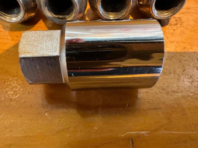 メーカー不明 ロックナット P1.5 4個セット