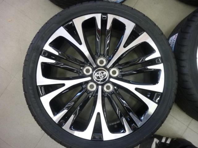 値下げしました!【トヨタ純正】ヤリスクロス Zグレード 純正ホイール  + 【KENDA】KR20 225/40R18 新品タイヤ