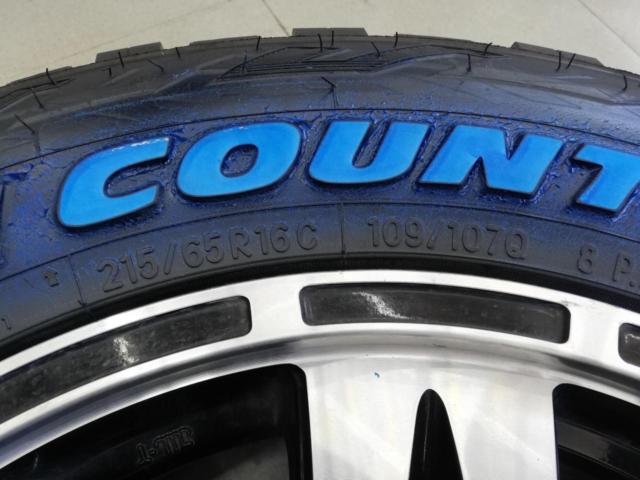 値下げしました!【HOT STUFF】MAD CROSS XD-7C +【TOYO】OPEN COUNTRY R/T 215/65R15C 109/107 8PR