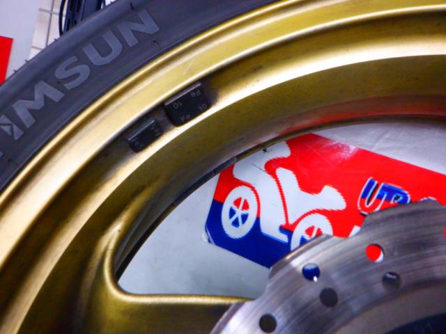 7KAWASAKI リアホイル