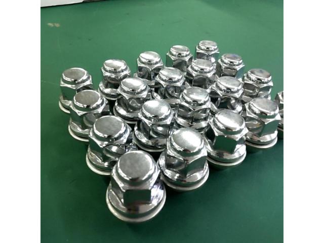 トヨタ純正平座ナット 20個 M12x1.5 5穴車に!
