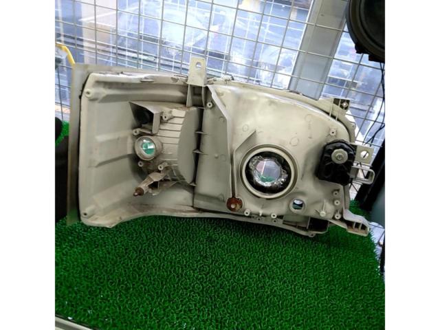 メーカーフメイ 200系ハイエース ハロゲン仕様車 ヘッドライト レンズのみ 左右セット