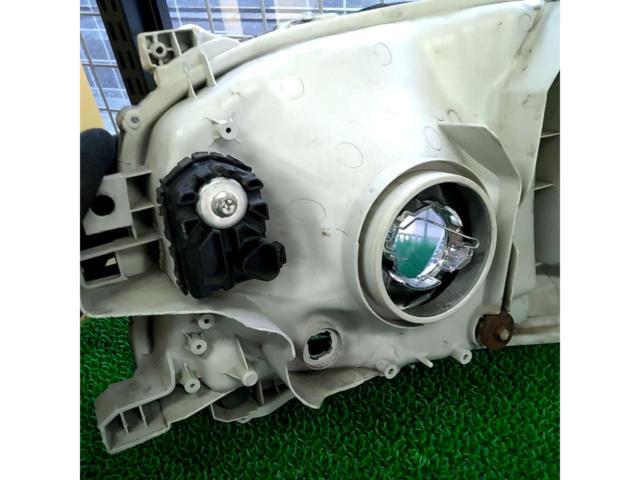 メーカーフメイ 200系ハイエース ハロゲン仕様車 ヘッドライト レンズのみ 左右セット