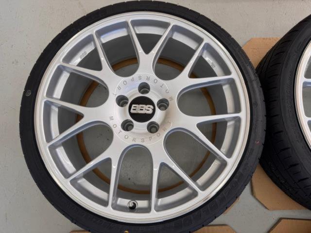 BBS(ビービーエス) CH-R 142 ブリリアントシルバー + ROCKBLADE ROCK 525 225/35R20 90W XL