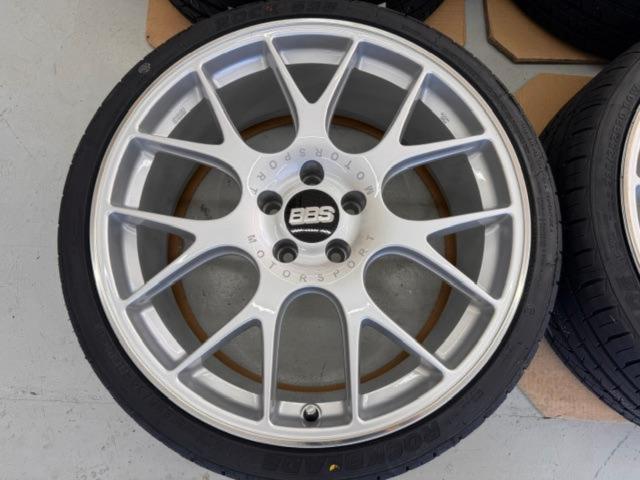 BBS(ビービーエス) CH-R 142 ブリリアントシルバー + ROCKBLADE ROCK 525 225/35R20 90W XL