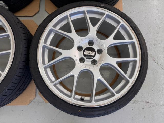BBS(ビービーエス) CH-R 142 ブリリアントシルバー + ROCKBLADE ROCK 525 225/35R20 90W XL
