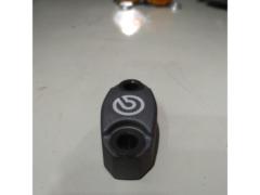【Brembo】マスターシリンダー クランプ単品