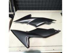 A-TECH BLACK DIAMOND サイドカバーSTD カーボン SUZUKI/SV650X