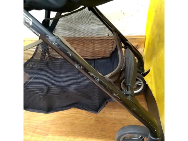 PIGEON PATTAN 4輪ベビーカー カーキ