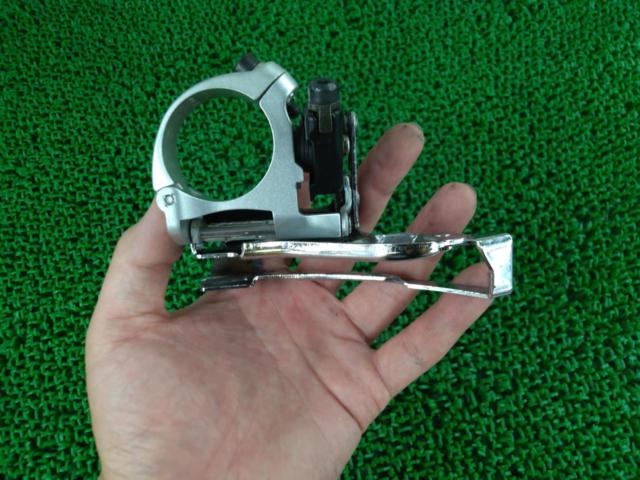SHIMANO DEORE XT FD-M760 Φ34.9mm 66°-69° 3×9Sバンド式フロントディレイラー
