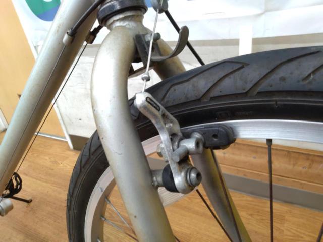 ※要修理 BRIDGESTONE モデル名不明 1995年頃モデル?? 26インチ 3×7S スチール クロスバイク シルバー