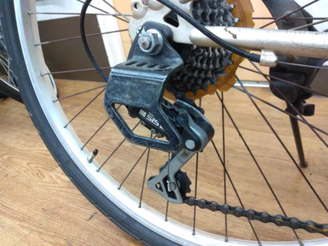 ※要修理 BRIDGESTONE モデル名不明 1995年頃モデル?? 26インチ 3×7S スチール クロスバイク シルバー