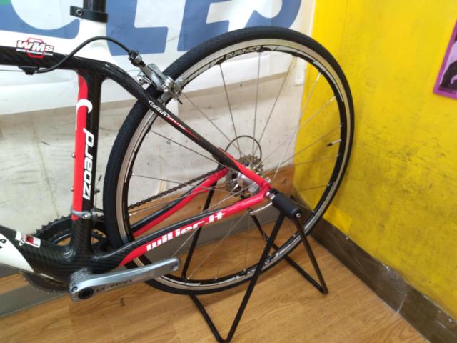 ※注意有り WILIER IZOARD 2009年頃モデル 700×23C 2×10S カーボンロードバイク ブラック/ホワイト/レッド