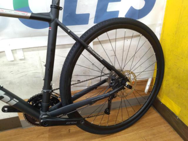 bianchi allroad via nirone7 2021年頃モデル 700×32C 2×10S アルミグラベルロードバイク ブラック