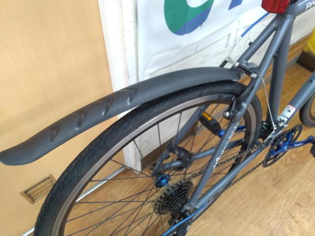 FUJI PALETTE 年式不明 SHIMANO ALTUS組み 700×32C 3×8S アルミクロスバイク グレー