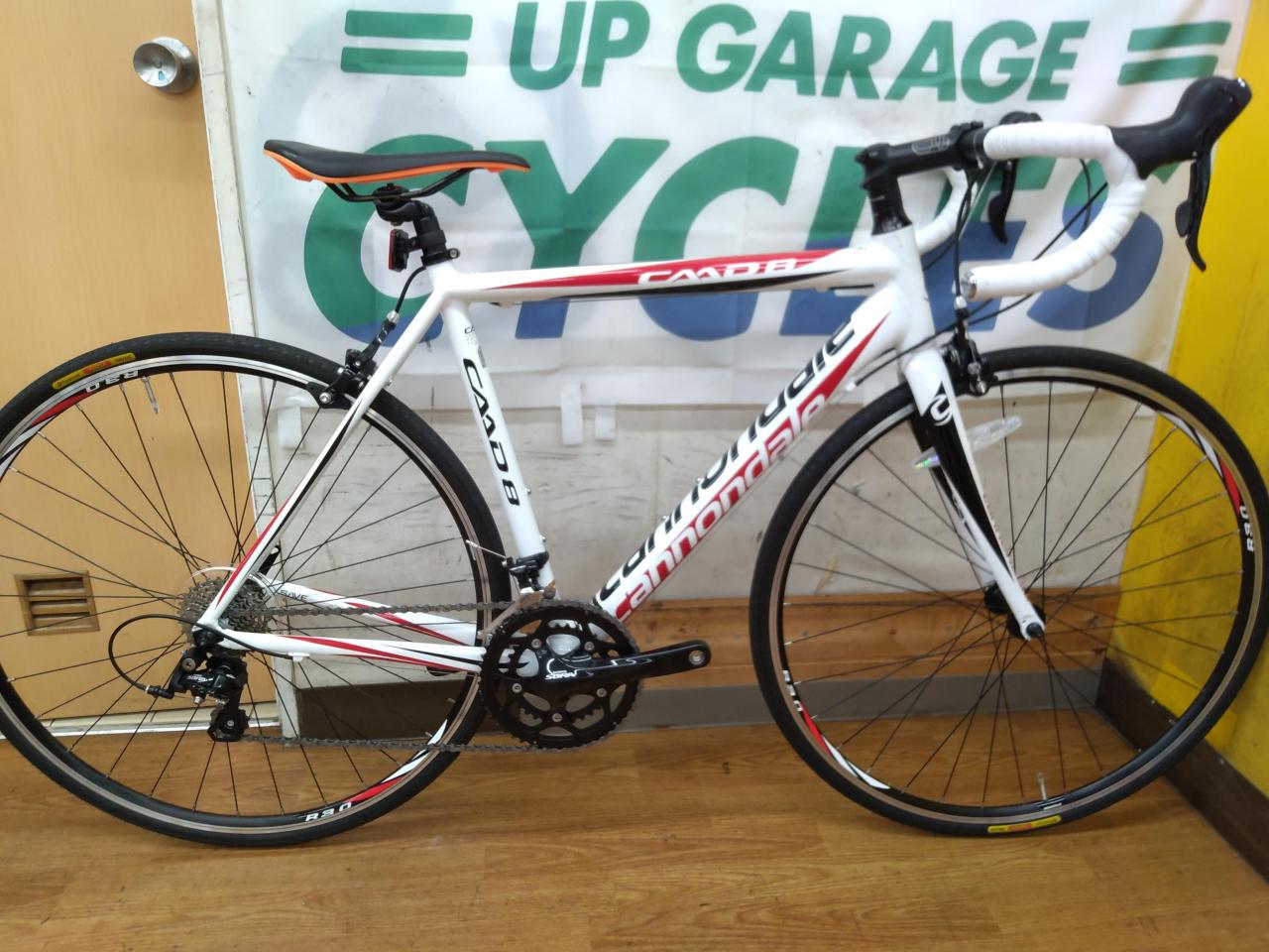 CANNONDALE CAAD8-7 SORA 2013年モデル 700×25c 2×9S アルミロードバイク ホワイト 51サイズ
