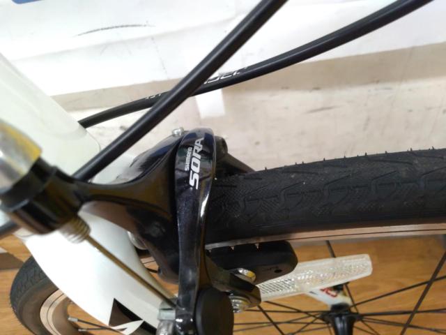CANNONDALE CAAD8-7 SORA 2013年モデル 700×25c 2×9S アルミロードバイク ホワイト 51サイズ