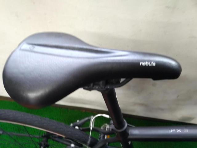 TREK FX3 2018年モデル ALIVIO組 700×32C 3×8s アルミクロスバイク ブラック サイズ:44.5 参考サイズ:165～170cm 