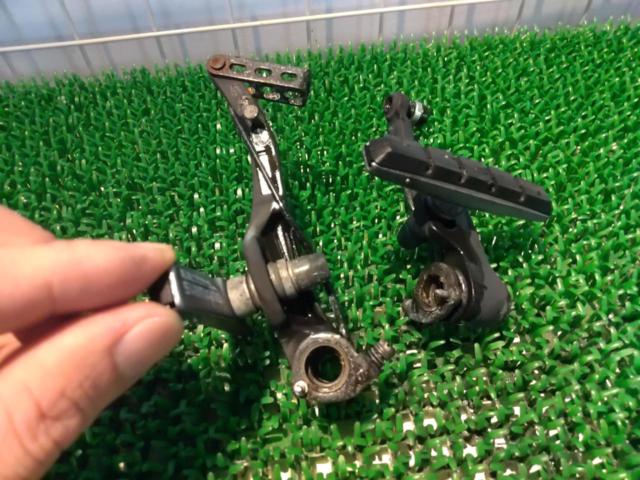 SHIMANO Vブレーキ 本体 左右セット