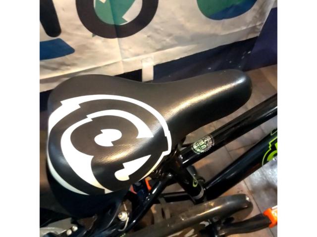 アイデス d-bike MASTER18 18×2.125 シングルスピード キッズ自転車 ブラック