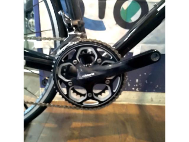 TREK MADONE 2.1 2015年モデル SHIMANO 105組み 700x25c 2-11s アルミロードバイク ブラック 適応身長:180～190cm