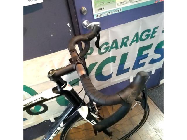 TREK MADONE 2.1 2015年モデル SHIMANO 105組み 700x25c 2-11s アルミロードバイク ブラック 適応身長:180～190cm