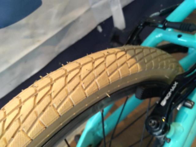 BIANCHI PIRATA 16x1.75 シングルギア キッズ自転車 チェレステ