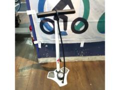 SPECIALIZED air tool hp 仏式/米式 フロアポンプ ホワイト