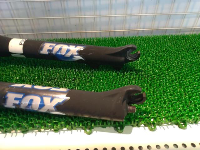 コラム長:180mm/エンド幅:100mm/26インチ FOX F100 RL サスペンションフロントフォーク ブラック
