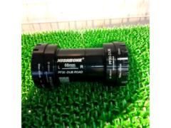 WISHBONE PF30-DUB 46Φ/68mm ボトムブラケット