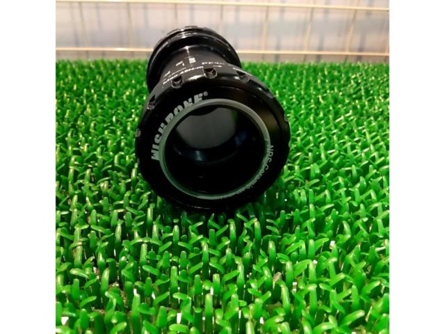 WISHBONE PF30-DUB 46Φ/68mm ボトムブラケット
